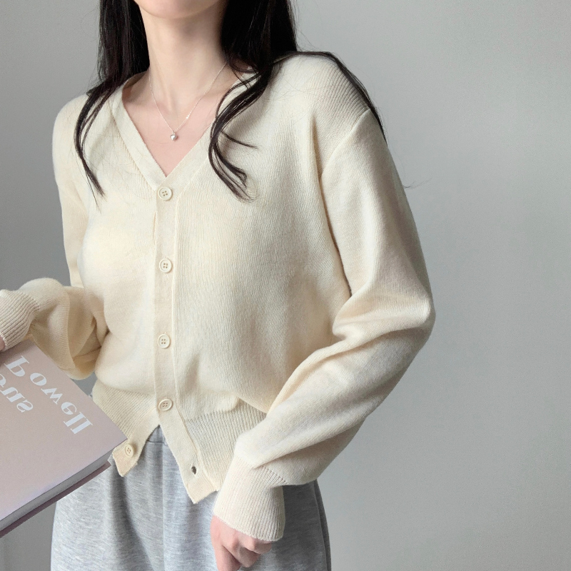 카디건 모델 착용 이미지-S4L13