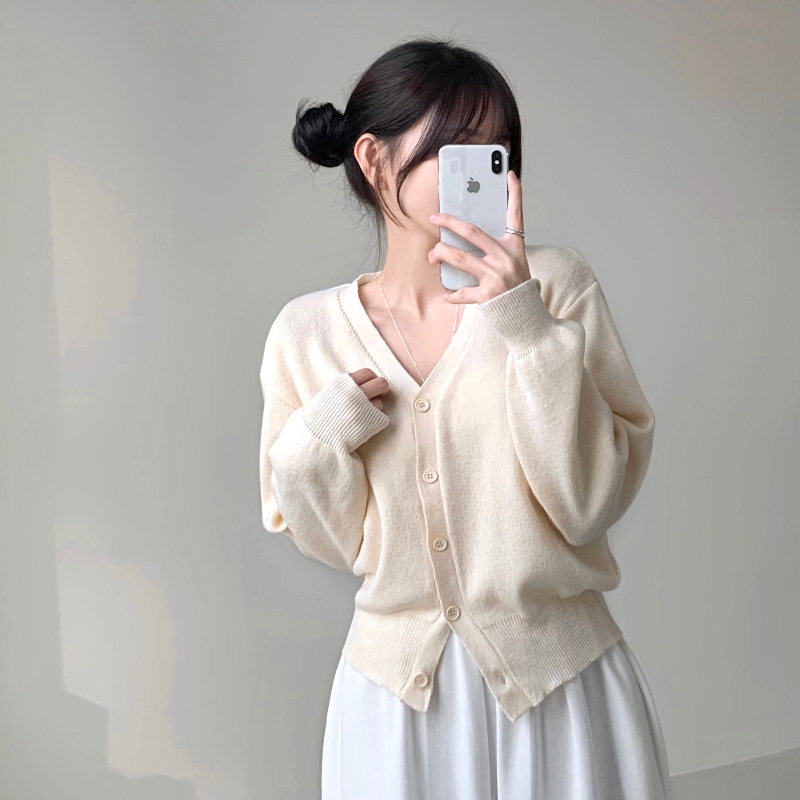 카디건 모델 착용 이미지-S4L8