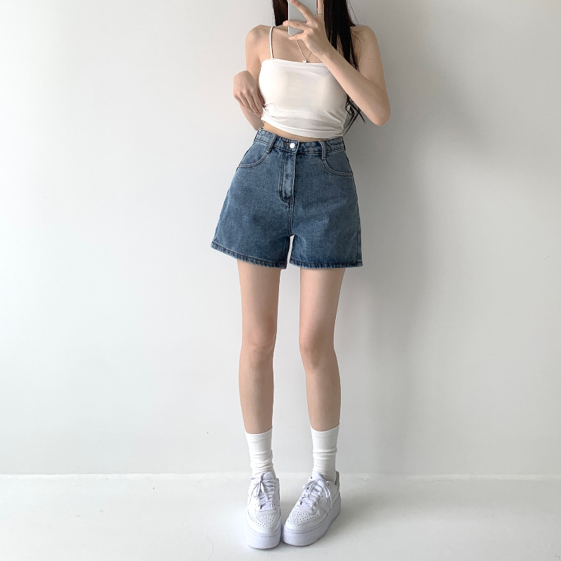 반바지 모델 착용 이미지-S1L5