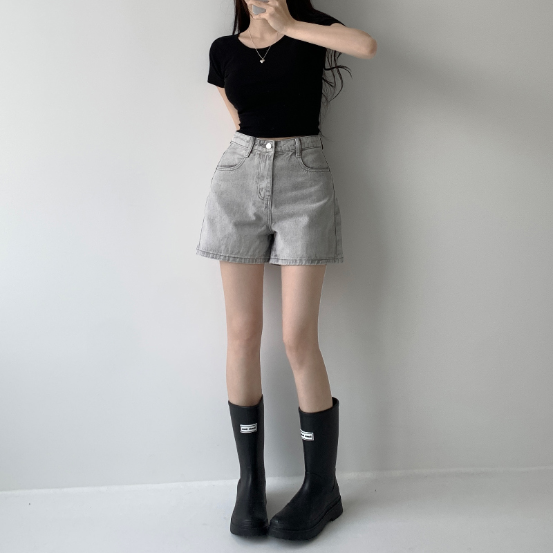 반바지 모델 착용 이미지-S1L19