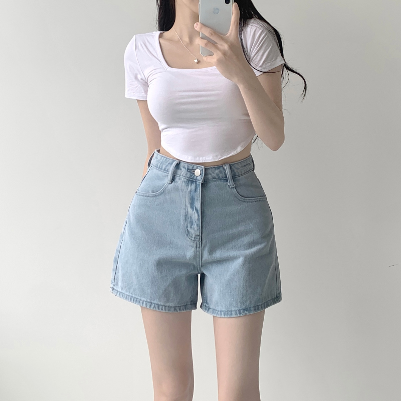 반바지 모델 착용 이미지-S1L17