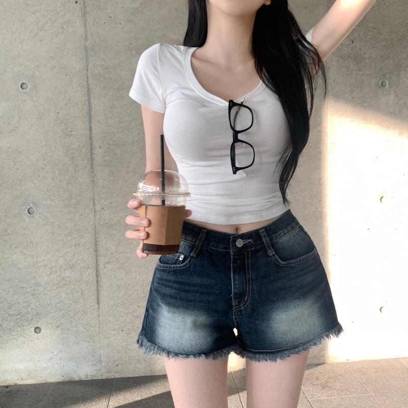 반팔 티셔츠 모델 착용 이미지-S1L13