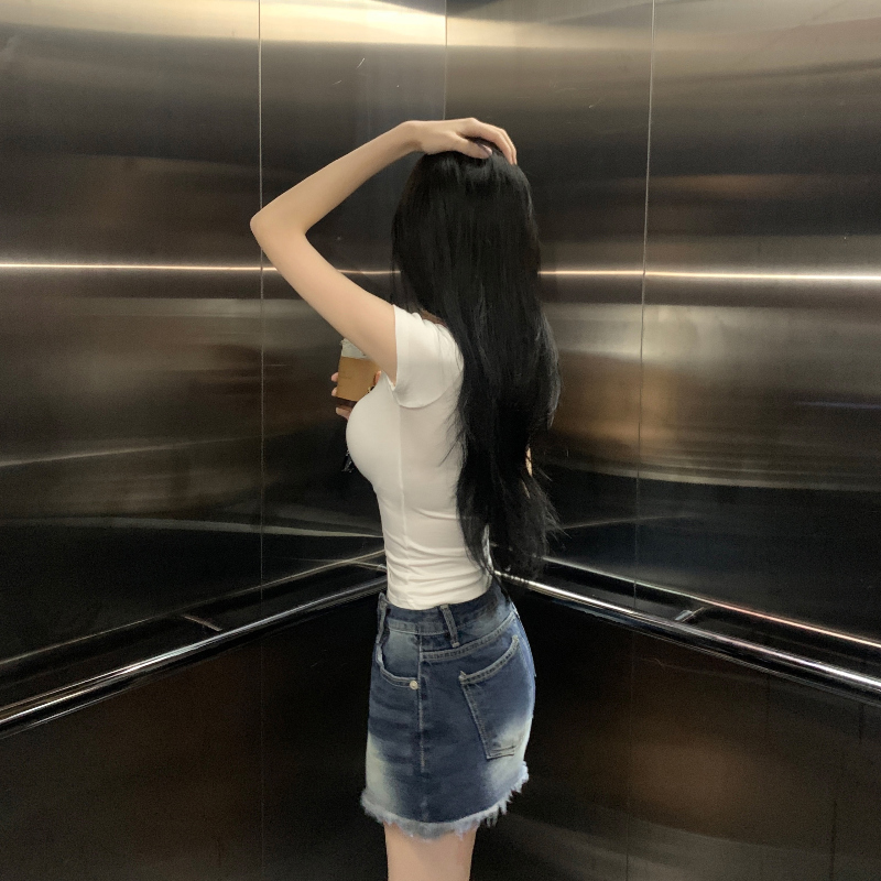 반팔 티셔츠 모델 착용 이미지-S1L8