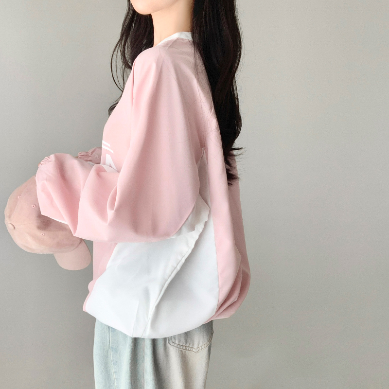 긴팔 티셔츠 모델 착용 이미지-S1L10