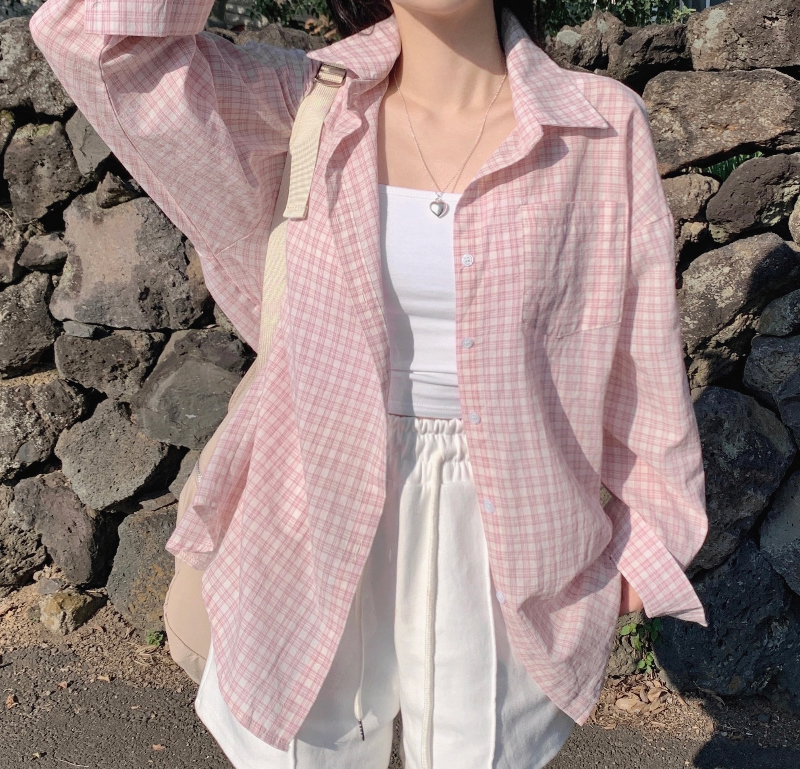 블라우스 모델 착용 이미지-S1L5