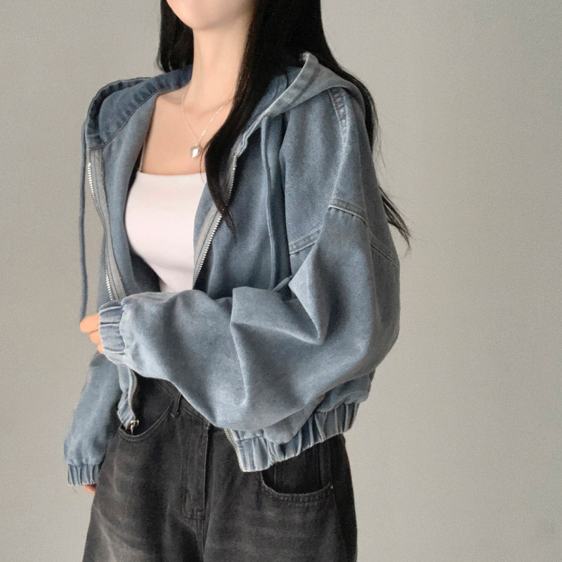 재킷 모델 착용 이미지-S1L8