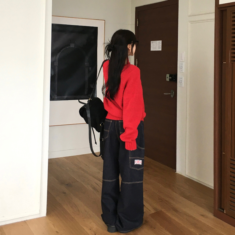 가방 모델 착용 이미지-S1L8