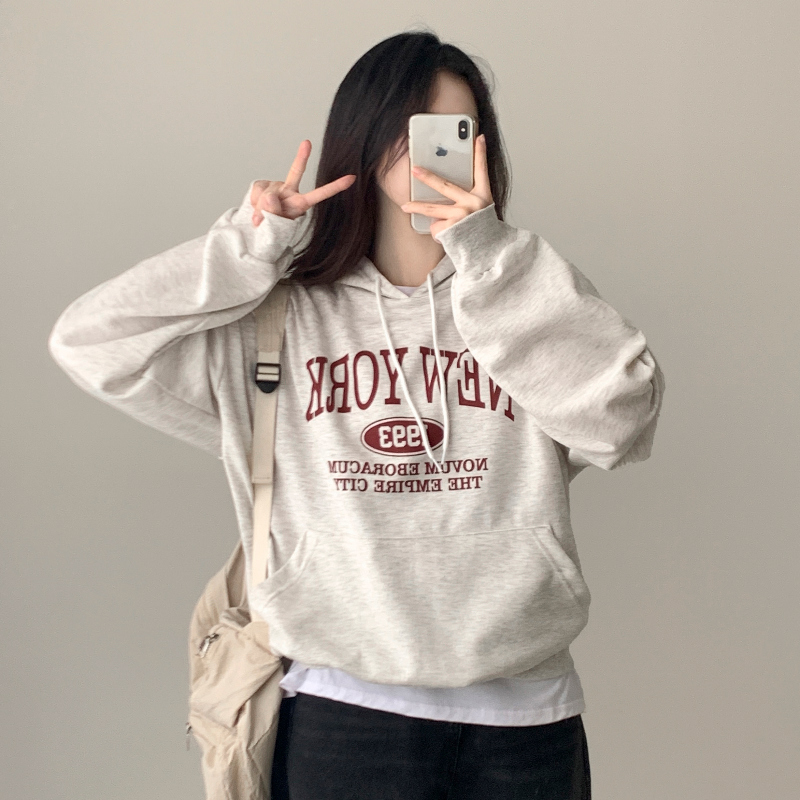 긴팔 티셔츠 모델 착용 이미지-S1L10