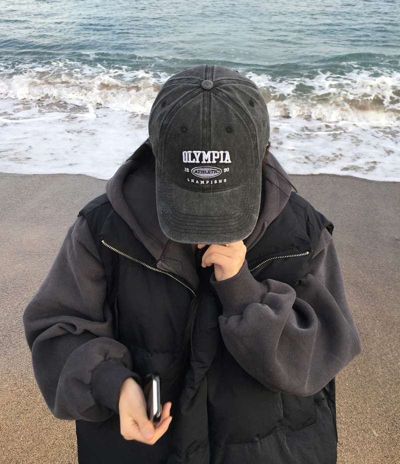 긴팔 티셔츠 모델 착용 이미지-S1L8