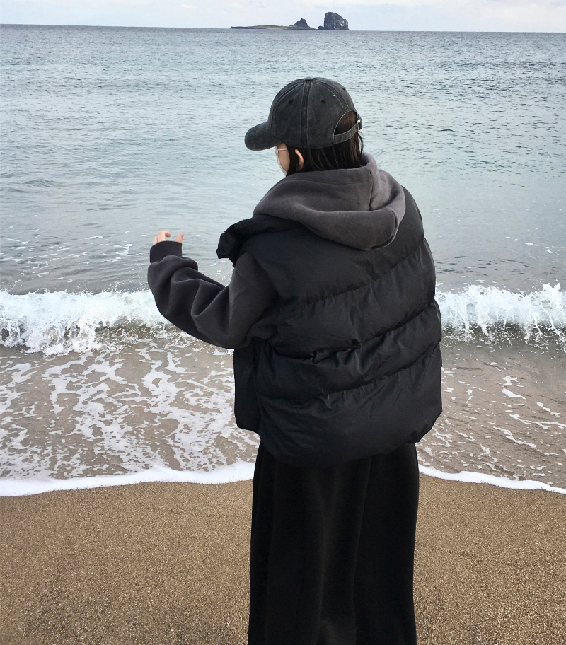 패딩 모델 착용 이미지-S1L15