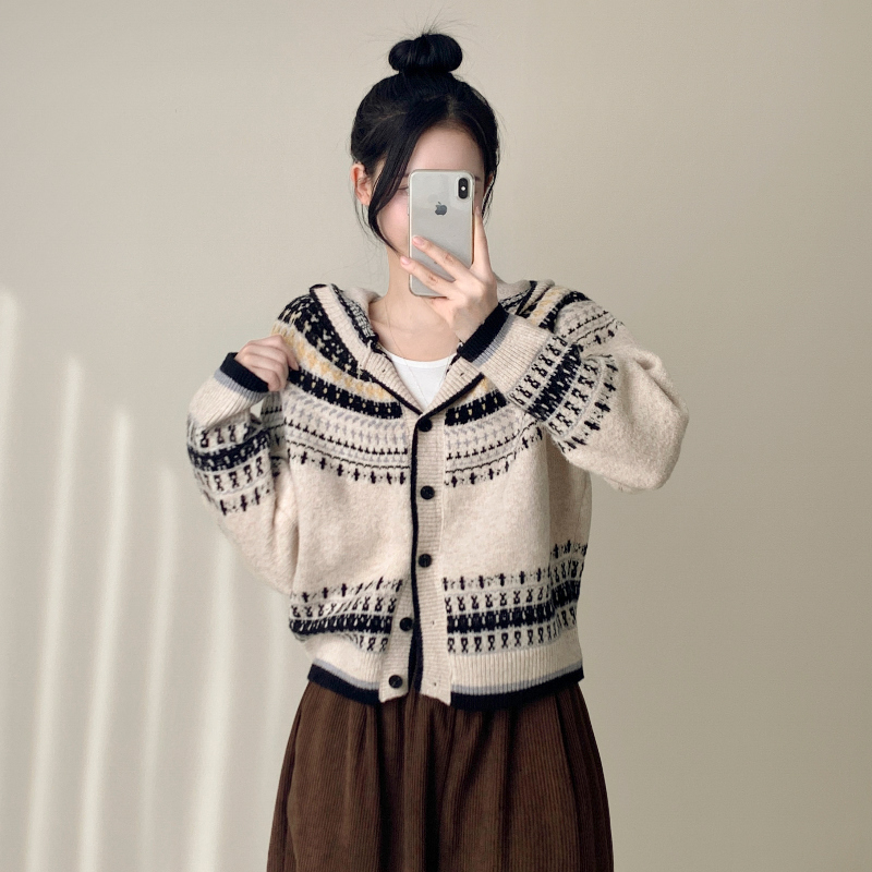 카디건 모델 착용 이미지-S1L6