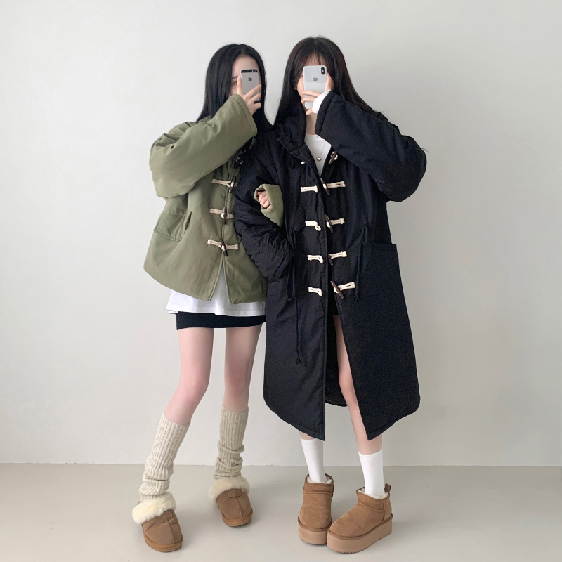 재킷 모델 착용 이미지-S1L3