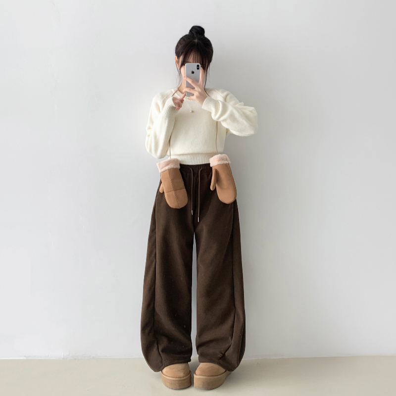 롱 스커트 모델 착용 이미지-S1L7