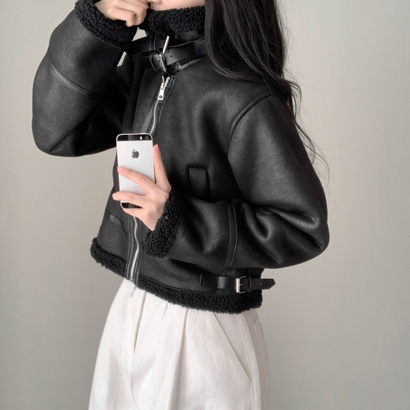 재킷 모델 착용 이미지-S1L11