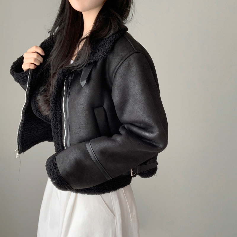 재킷 모델 착용 이미지-S1L16