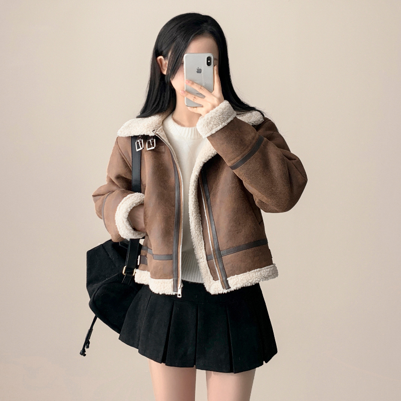 재킷 모델 착용 이미지-S1L5