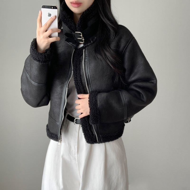 재킷 모델 착용 이미지-S1L13