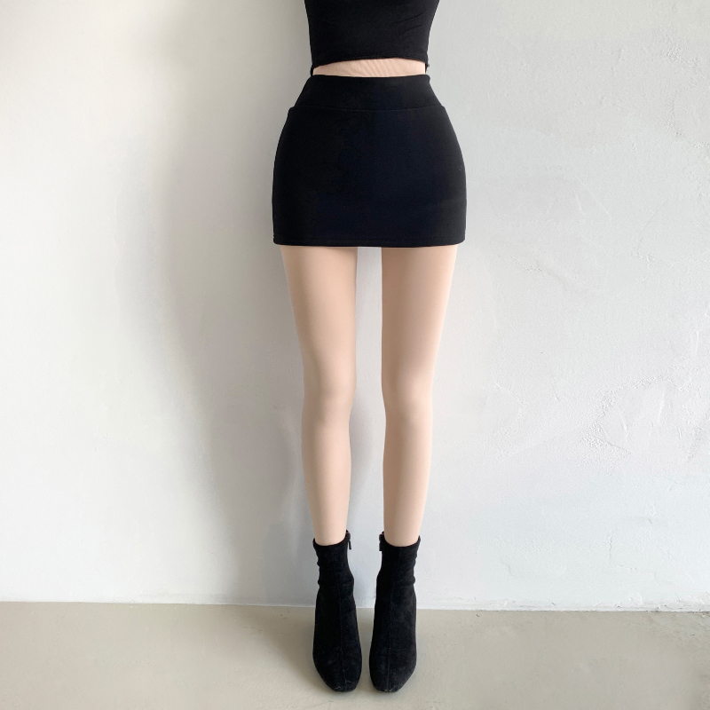 미니 스커트 모델 착용 이미지-S1L11