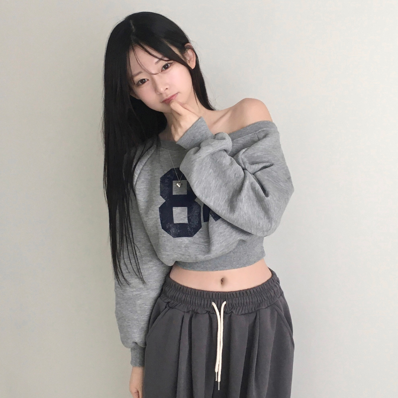 긴팔 티셔츠 모델 착용 이미지-S1L9