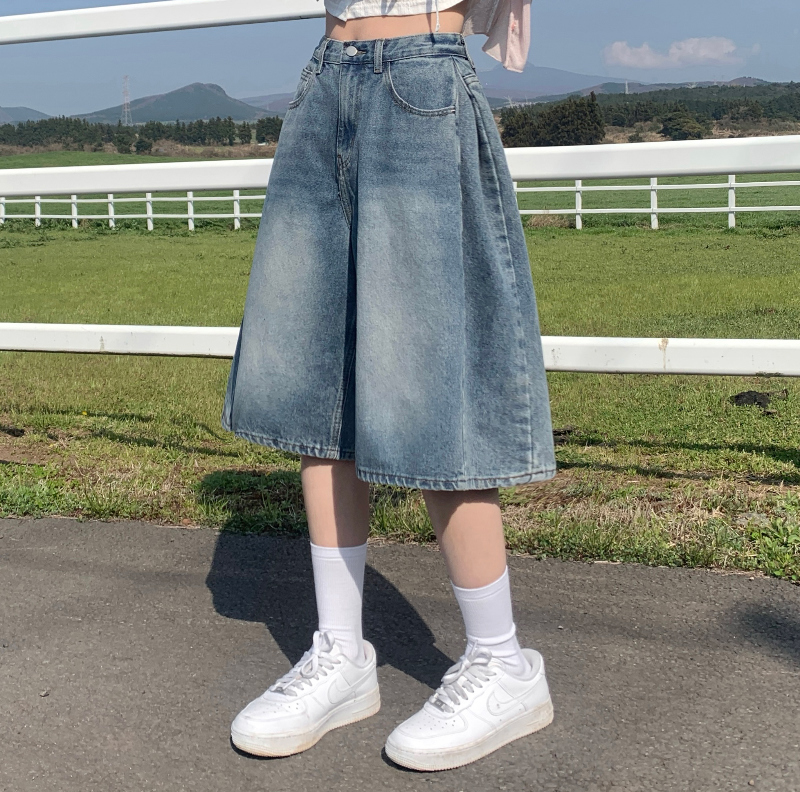 ヴィンテージウォッシュサイドタック入りワイドハーフデニムパンツ