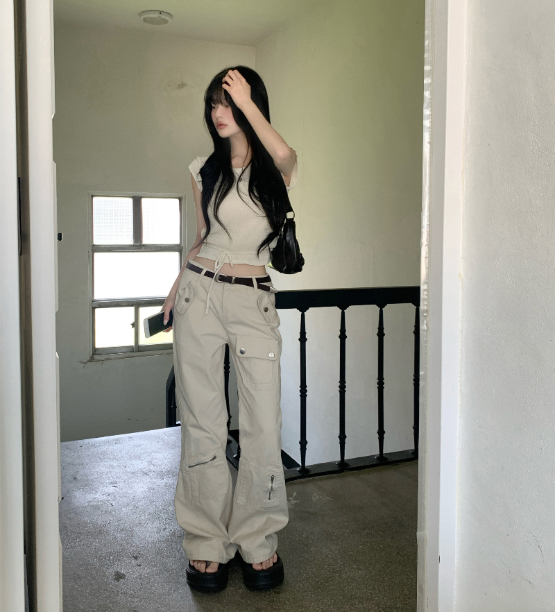 바지 모델 착용 이미지-S1L3