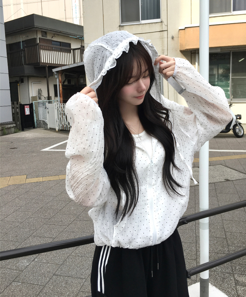 악세사리 모델 착용 이미지-S1L3