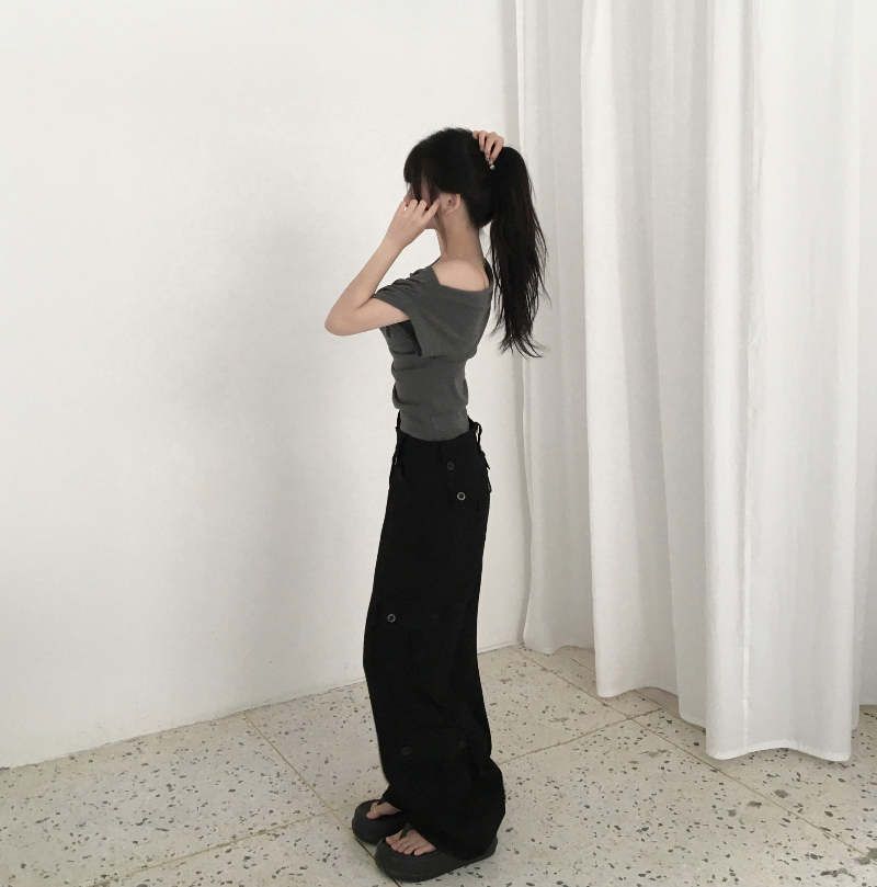 반팔 티셔츠 모델 착용 이미지-S1L40