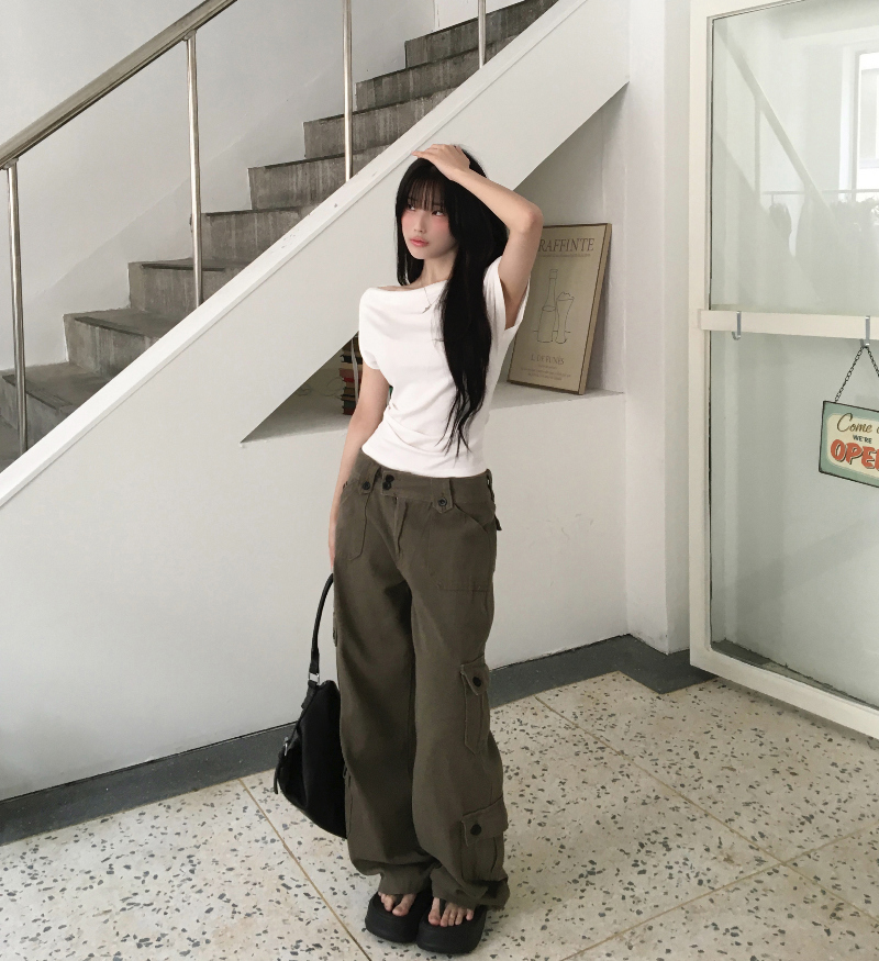 반팔 티셔츠 모델 착용 이미지-S1L11