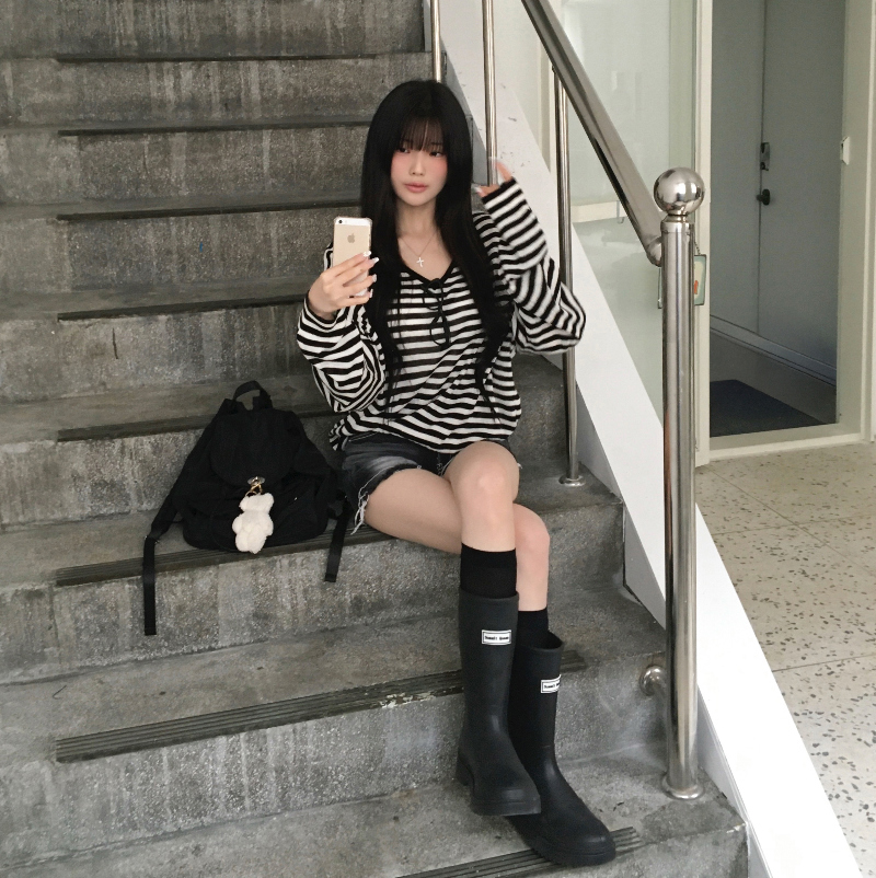 긴팔 티셔츠 모델 착용 이미지-S1L35