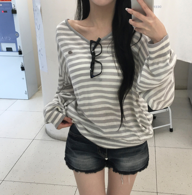 긴팔 티셔츠 모델 착용 이미지-S1L22