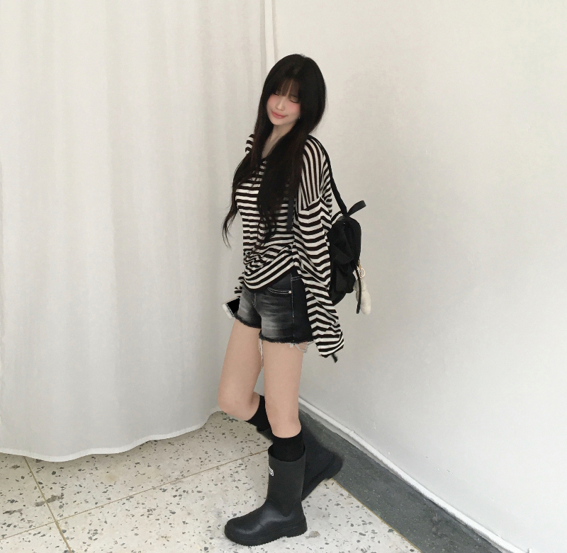 긴팔 티셔츠 모델 착용 이미지-S1L43