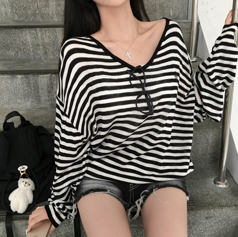 긴팔 티셔츠 모델 착용 이미지-S1L39