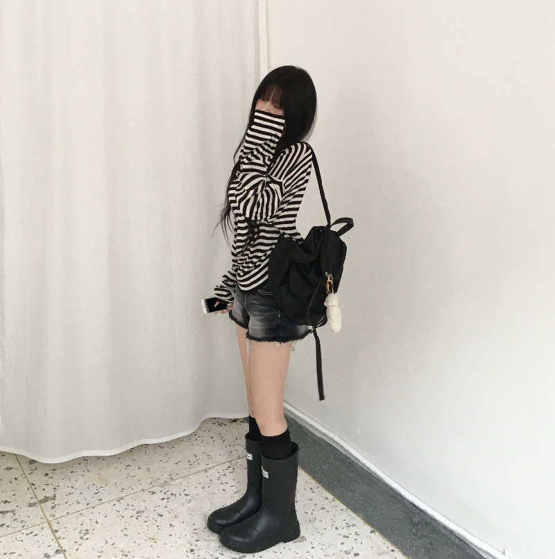 긴팔 티셔츠 모델 착용 이미지-S1L44