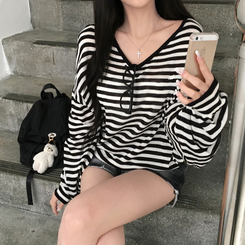 긴팔 티셔츠 모델 착용 이미지-S1L36