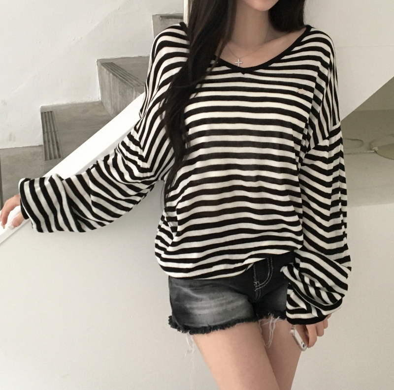 긴팔 티셔츠 모델 착용 이미지-S1L34