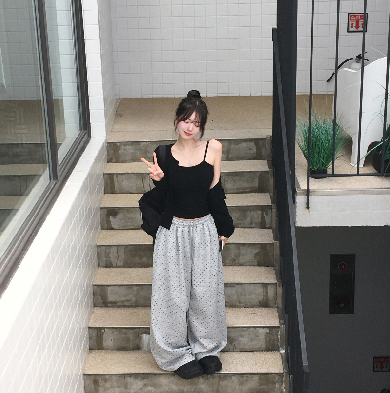 긴팔 티셔츠 모델 착용 이미지-S1L8