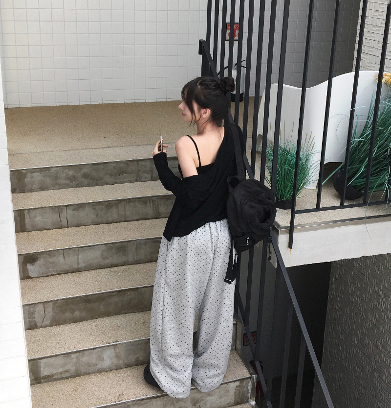 긴팔 티셔츠 모델 착용 이미지-S1L12