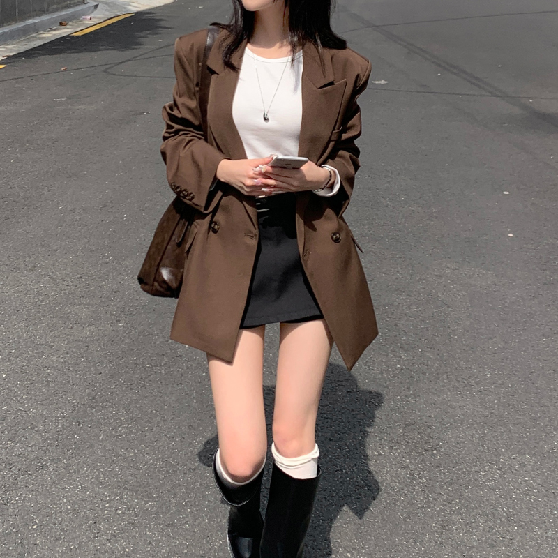 가방 모델 착용 이미지-S1L6