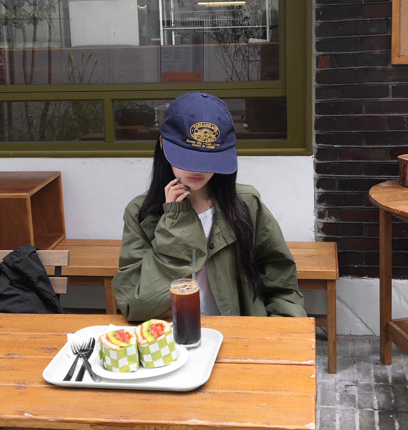 화장품 모델 착용 이미지-S1L9