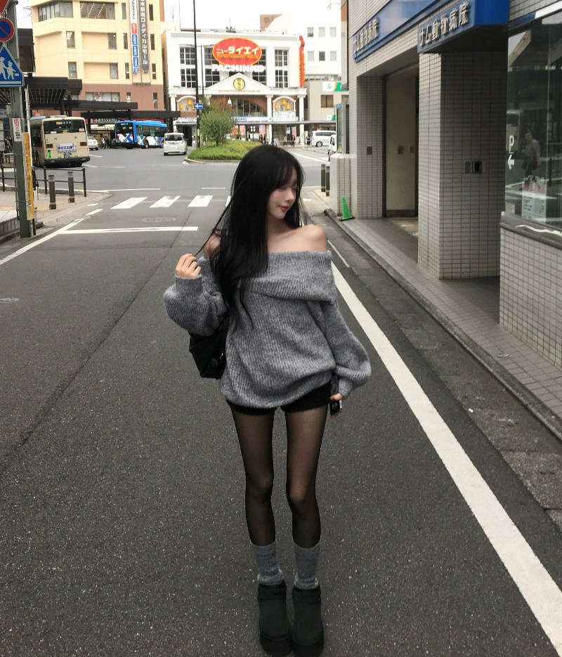 반바지 모델 착용 이미지-S1L16