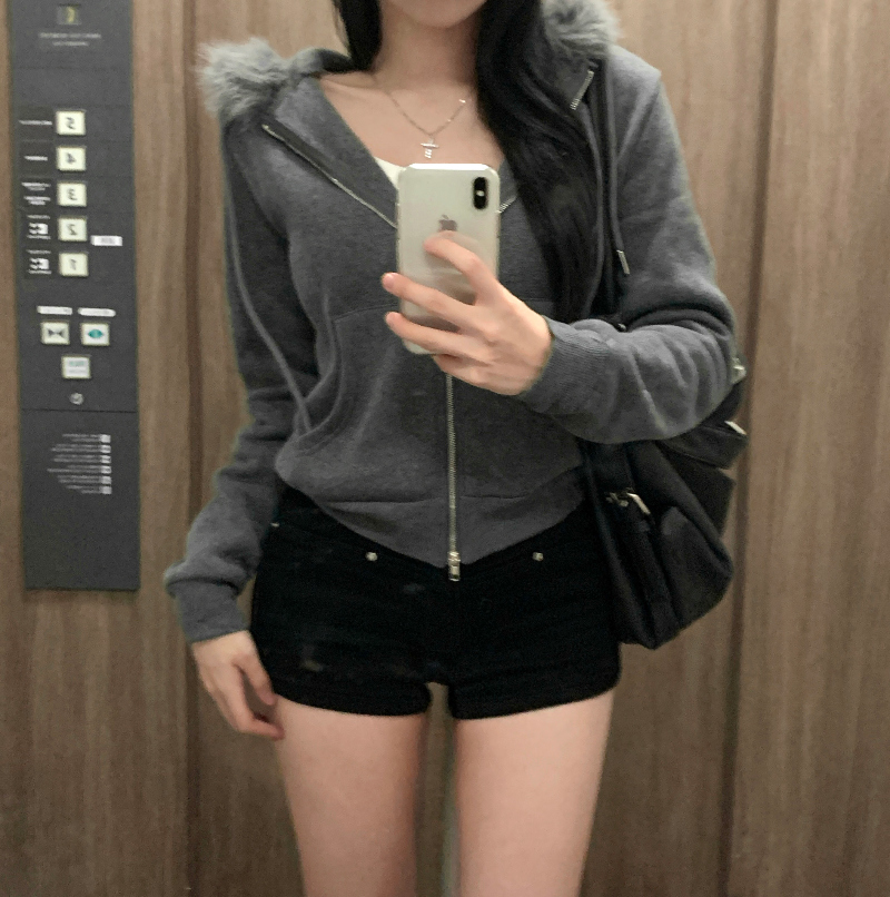 재킷 모델 착용 이미지-S1L7