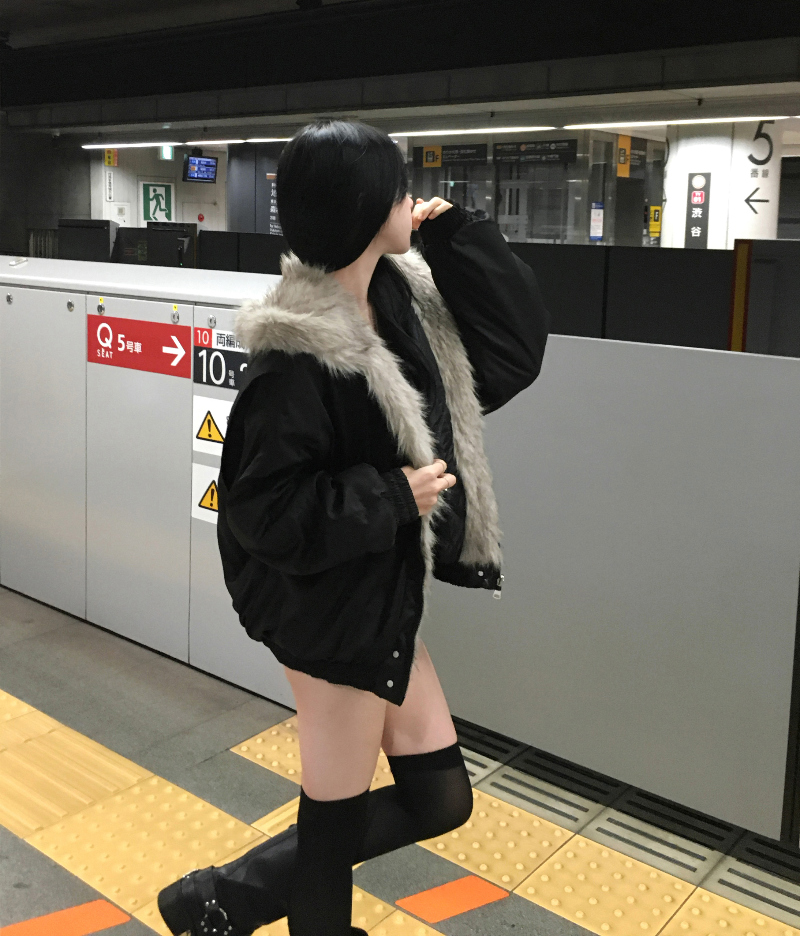 재킷 모델 착용 이미지-S1L11