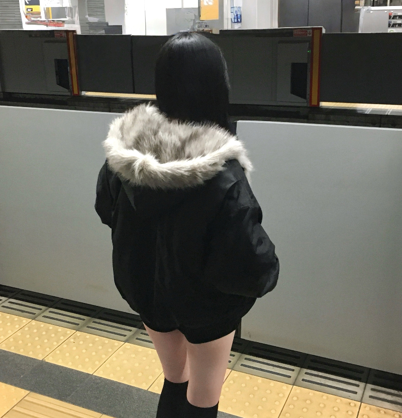 재킷 모델 착용 이미지-S1L12