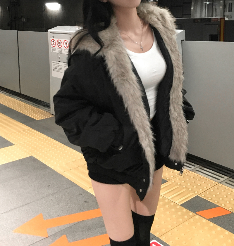 재킷 모델 착용 이미지-S1L13