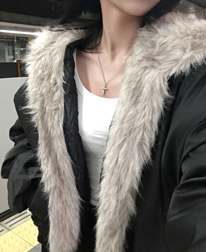 재킷 모델 착용 이미지-S1L8