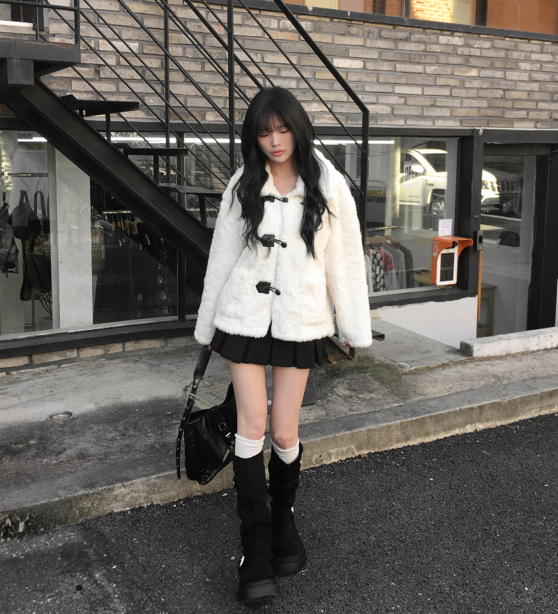 재킷 모델 착용 이미지-S1L6