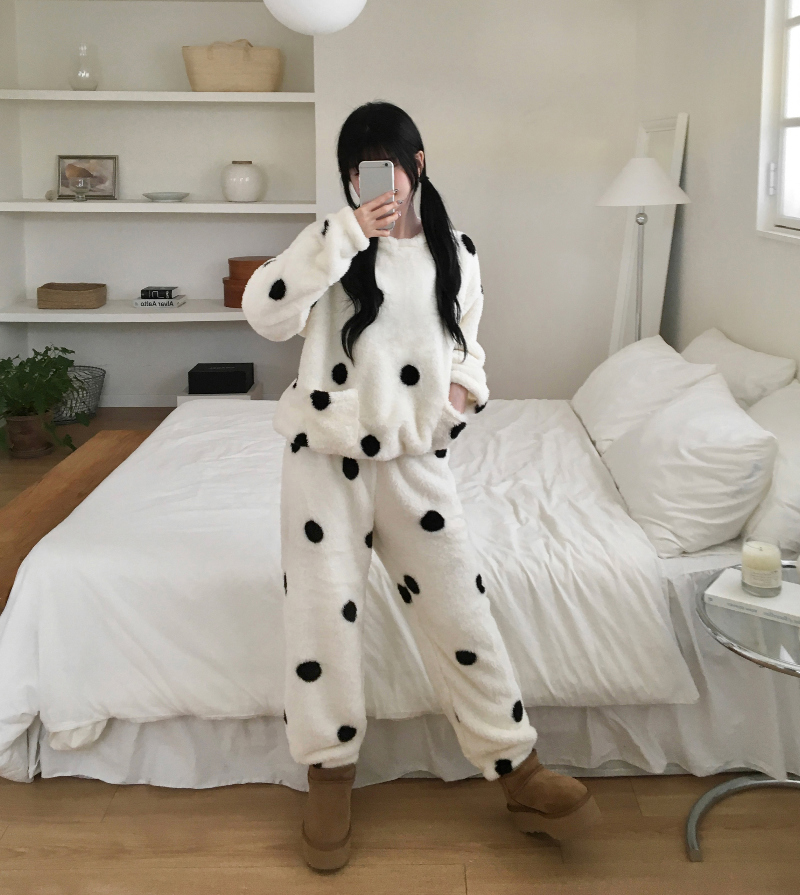 카디건 모델 착용 이미지-S1L6