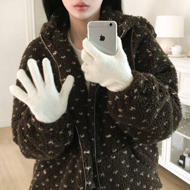 장갑 모델 착용 이미지-S1L6