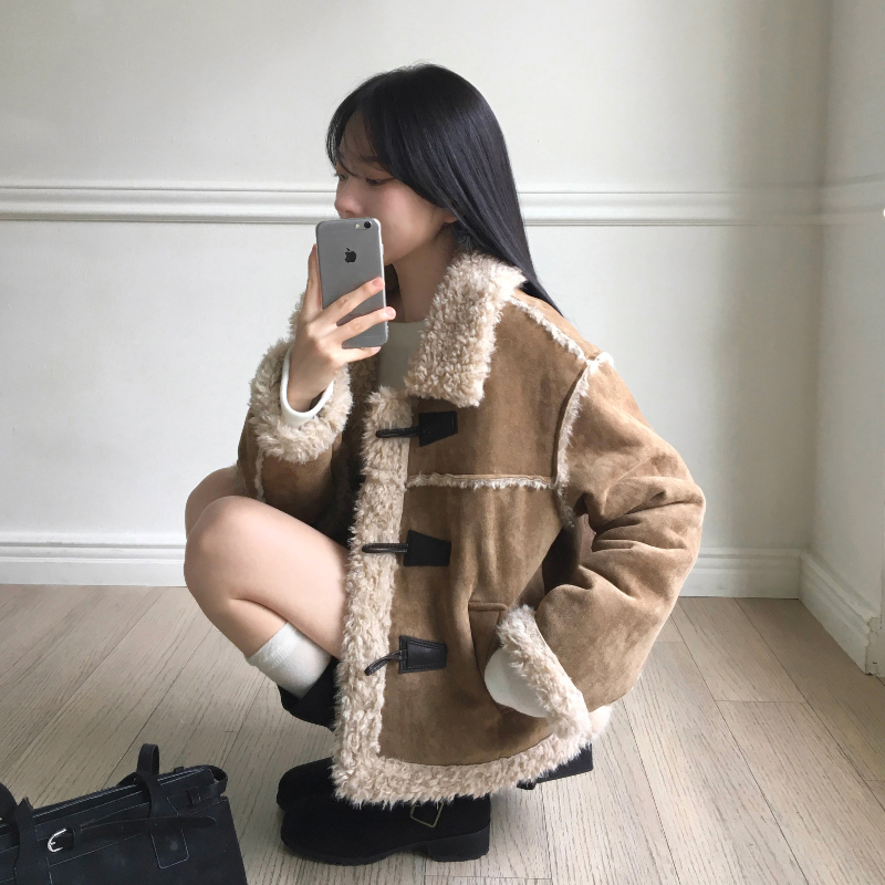 신발 모델 착용 이미지-S1L10