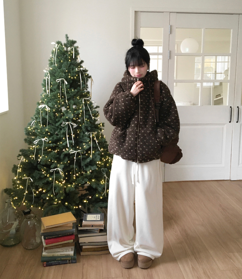 신발 모델 착용 이미지-S1L8